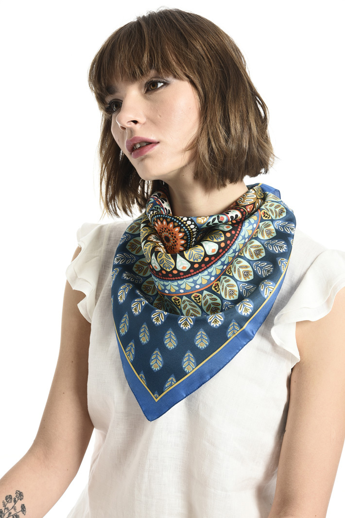 Pure silk foulard Intrend Pure silk foulard Intrend