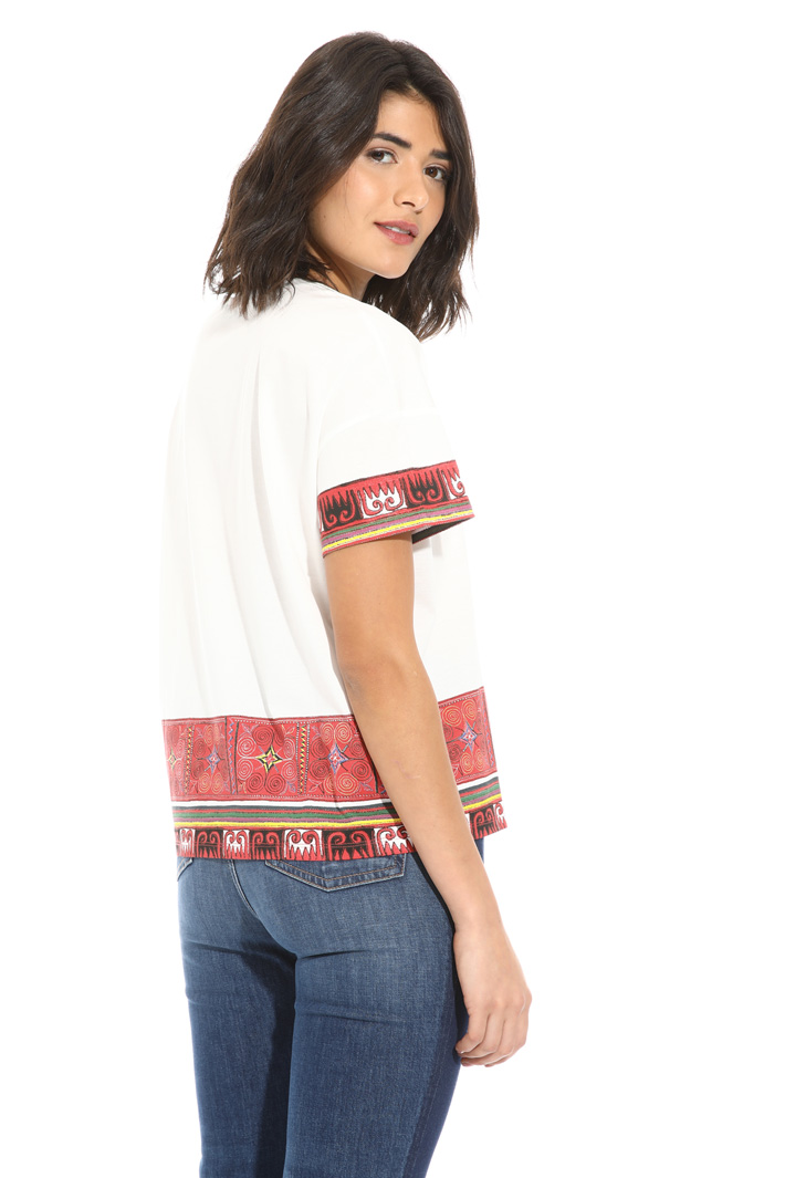 Printed bottom T-shirt Intrend Printed bottom T-shirt Intrend