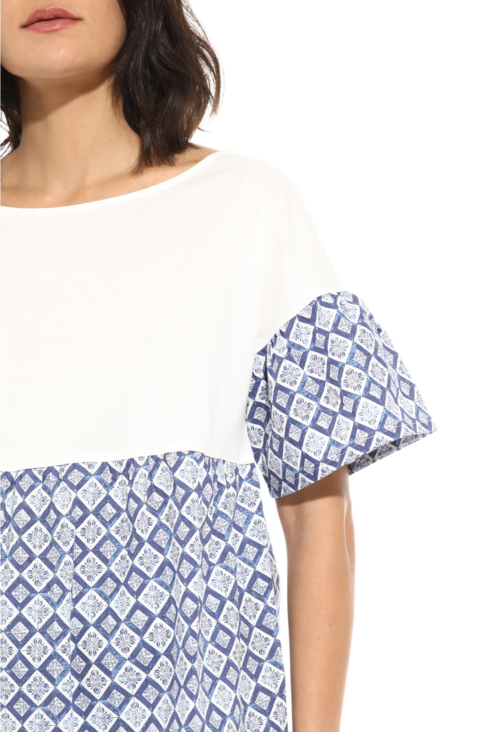 Wide sleeve blouse Intrend Wide sleeve blouse Intrend