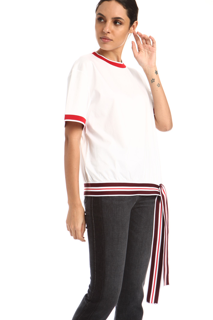 Trimmed T-shirt Intrend Trimmed T-shirt Intrend