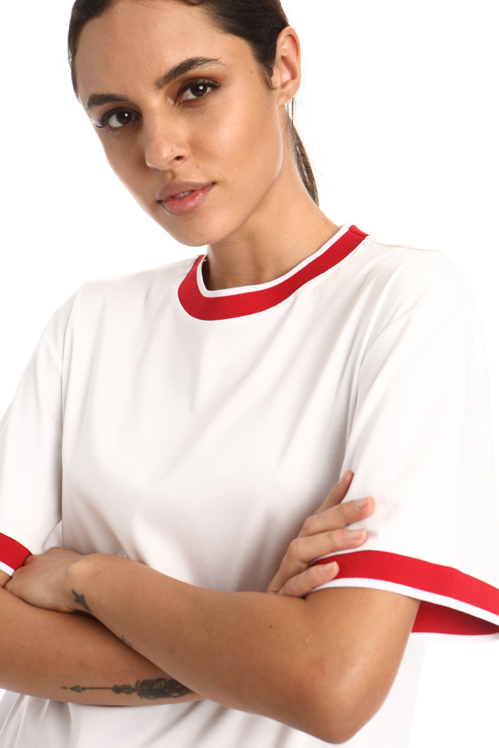 Trimmed T-shirt Intrend Trimmed T-shirt Intrend
