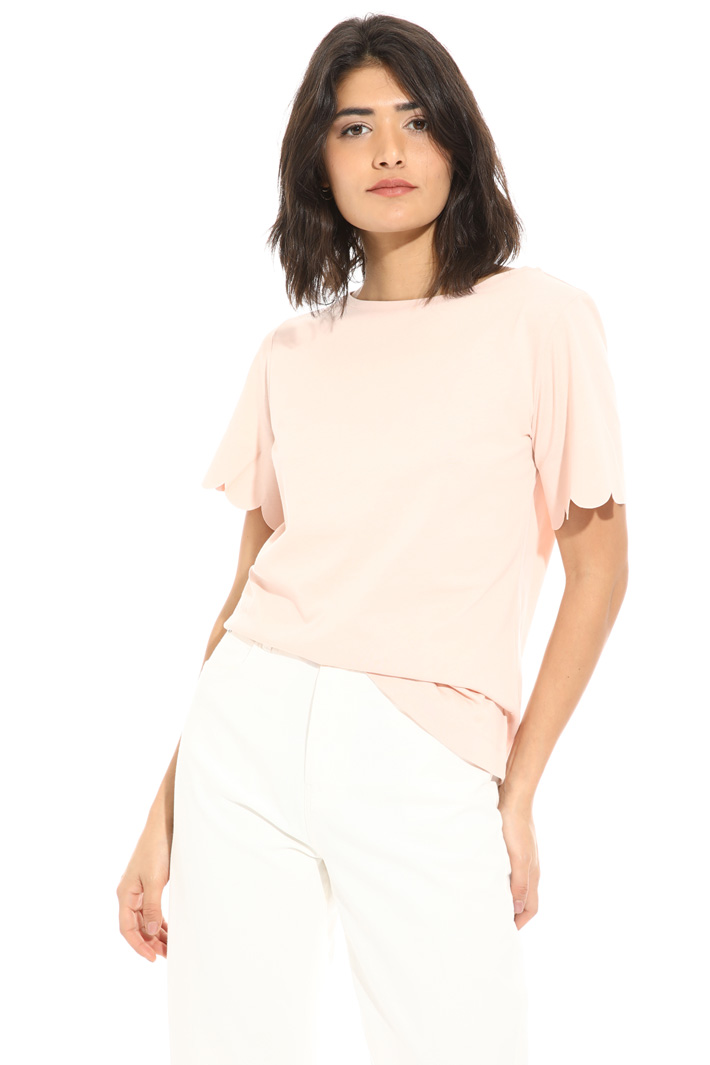 Scalloped hem T-shirt Intrend Scalloped hem T-shirt Intrend