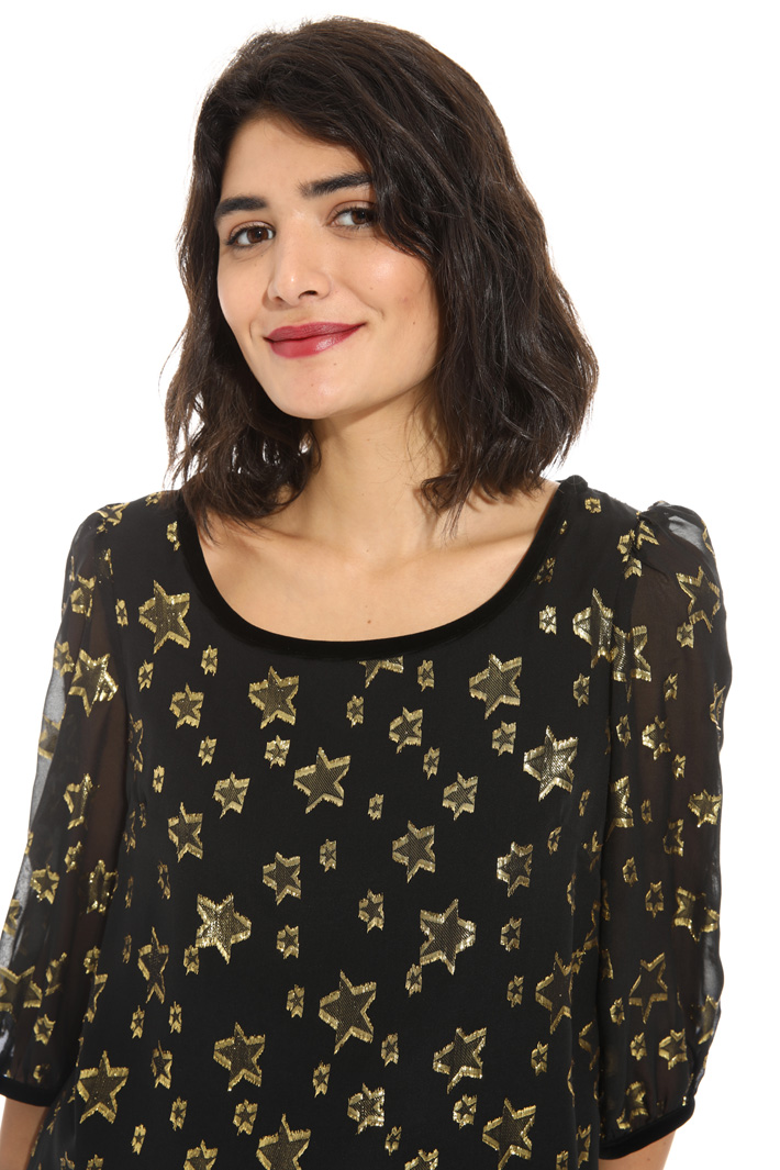 Silk blouse with embroidery
Intrend Silk blouse with embroidery
Intrend