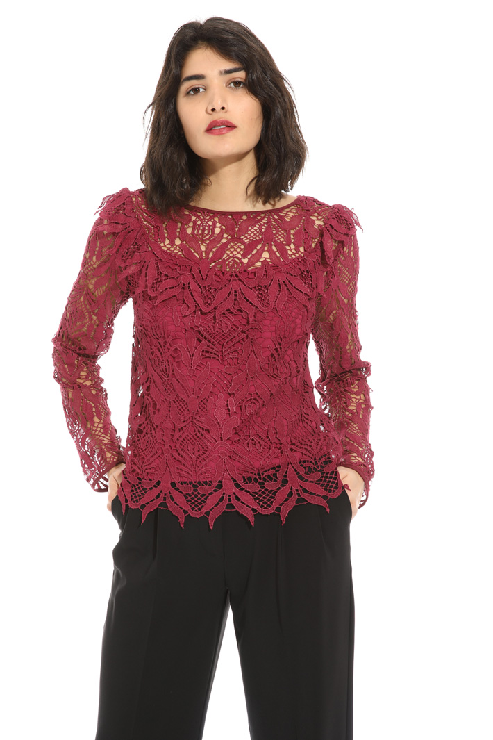Macramé lace blouse
Intrend Macramé lace blouse
Intrend