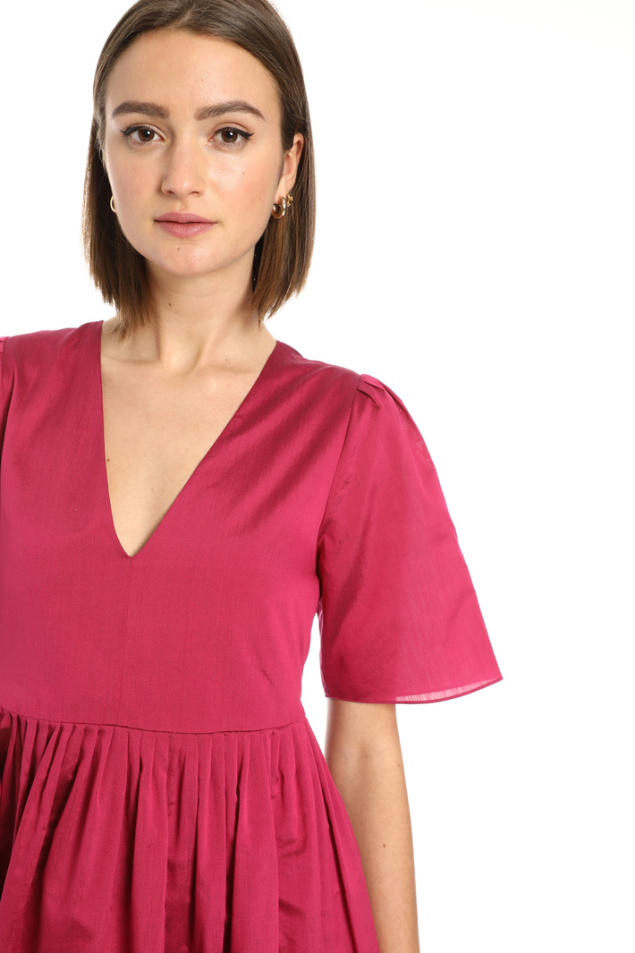 V-neck cotton and silk dress Intrend V-neck cotton and silk dress Intrend