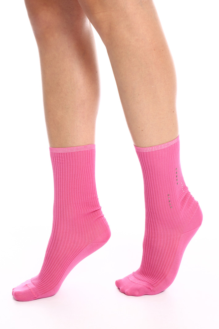 Cotton socks with rhinestones
Intrend Cotton socks with rhinestones
Intrend