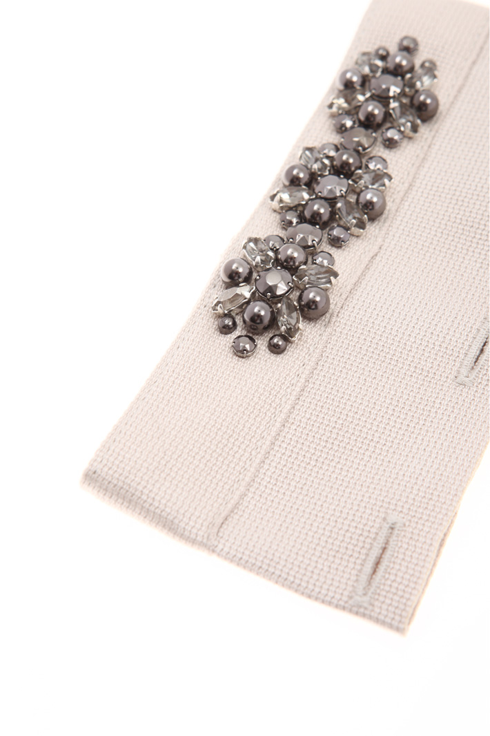 Studs and rhinestone cuffs Intrend Studs and rhinestone cuffs Intrend