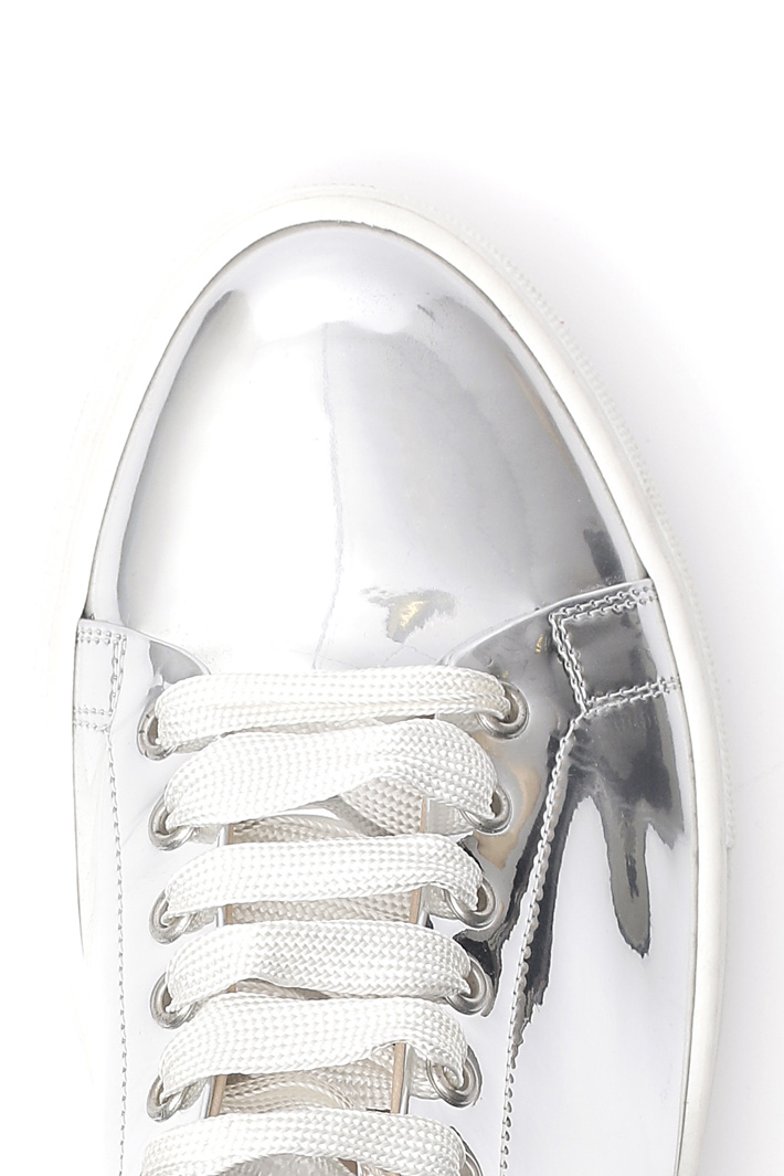 Laminated sneakers Intrend Laminated sneakers Intrend