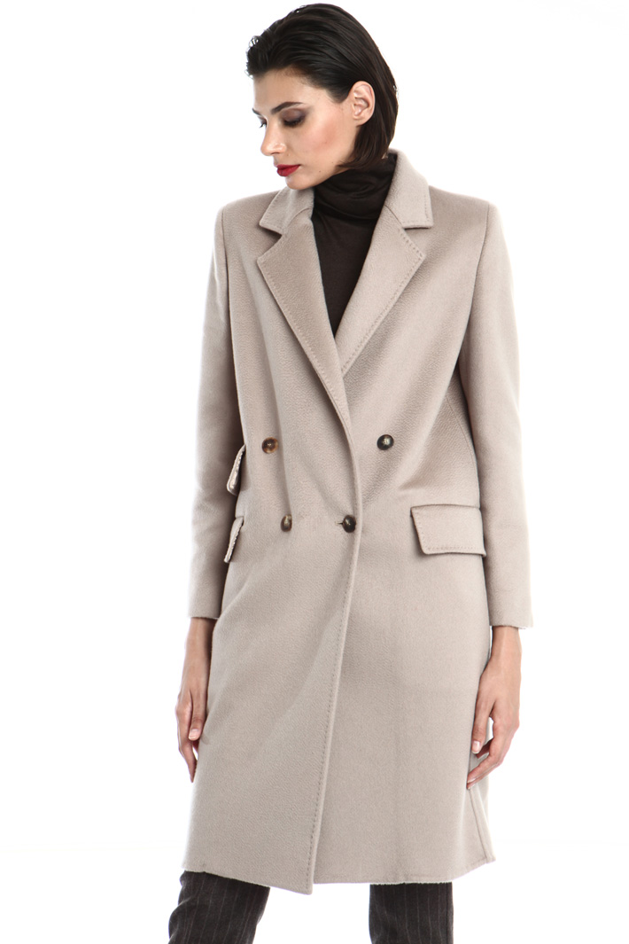 Multi-pocket cashmere coat Intrend Multi-pocket cashmere coat Intrend
