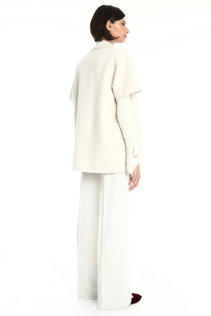 Short sleeved cashmere jacket Intrend Short sleeved cashmere jacket Intrend