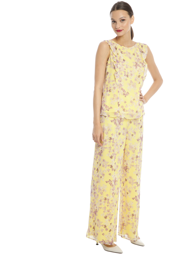 Sleeveless creponne top Intrend Sleeveless creponne top Intrend