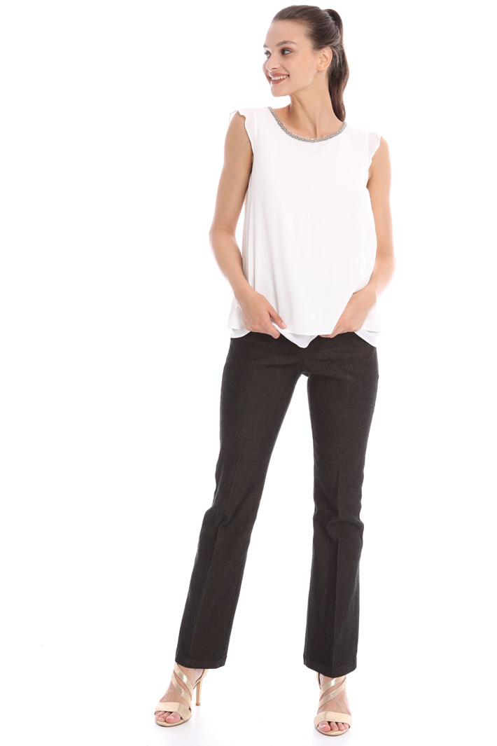 Beaded trim neck top Intrend Beaded trim neck top Intrend