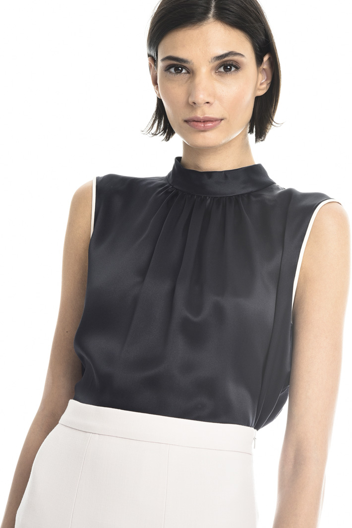 Silk satin and jersey top Intrend Silk satin and jersey top Intrend