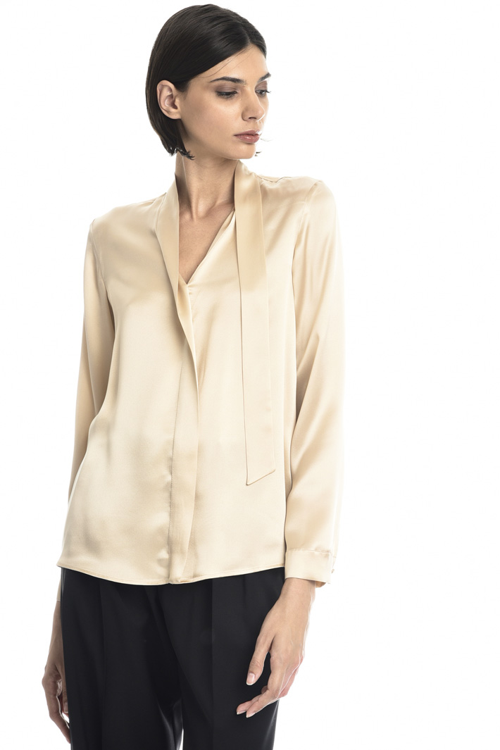 Silk satin blouse Intrend Silk satin blouse Intrend