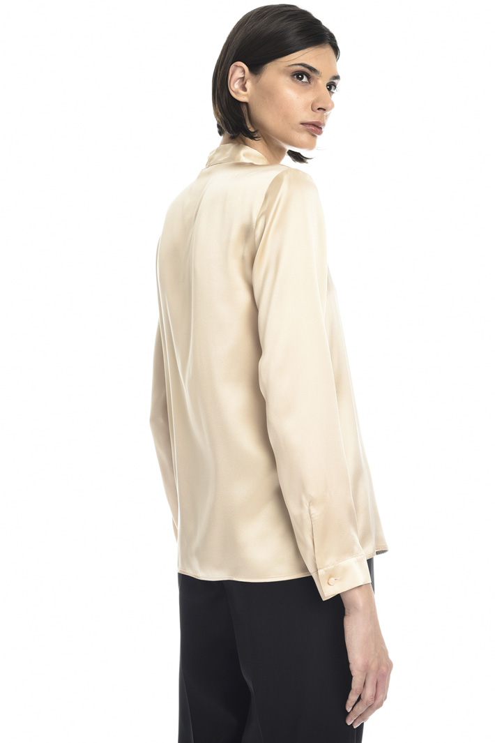 Silk satin blouse Intrend Silk satin blouse Intrend