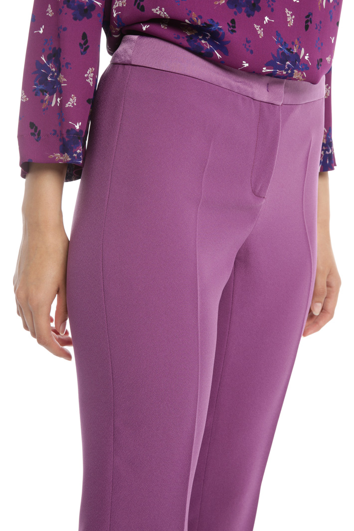 Slim fit envers satin trousers Intrend Slim fit envers satin trousers Intrend