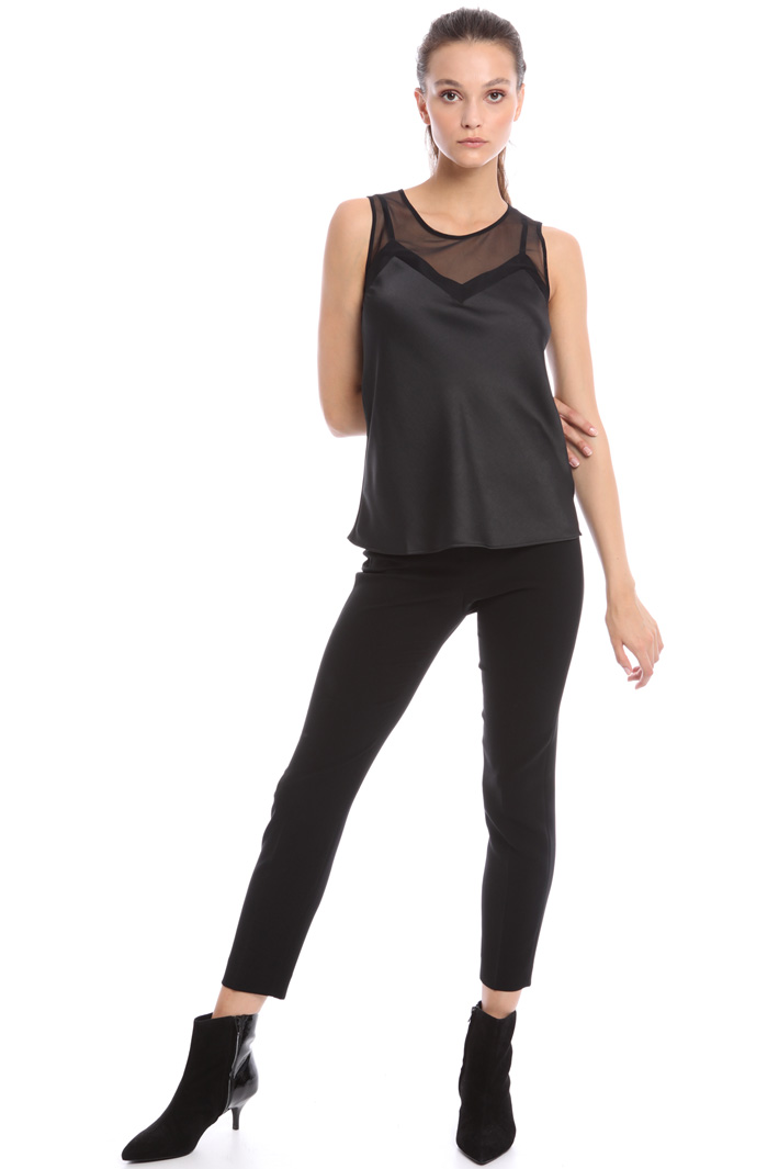 Satin and tulle top Intrend Satin and tulle top Intrend