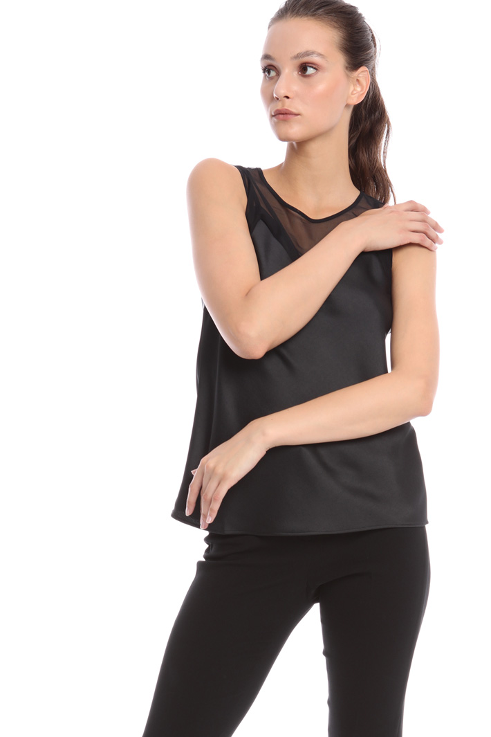 Satin and tulle top Intrend Satin and tulle top Intrend
