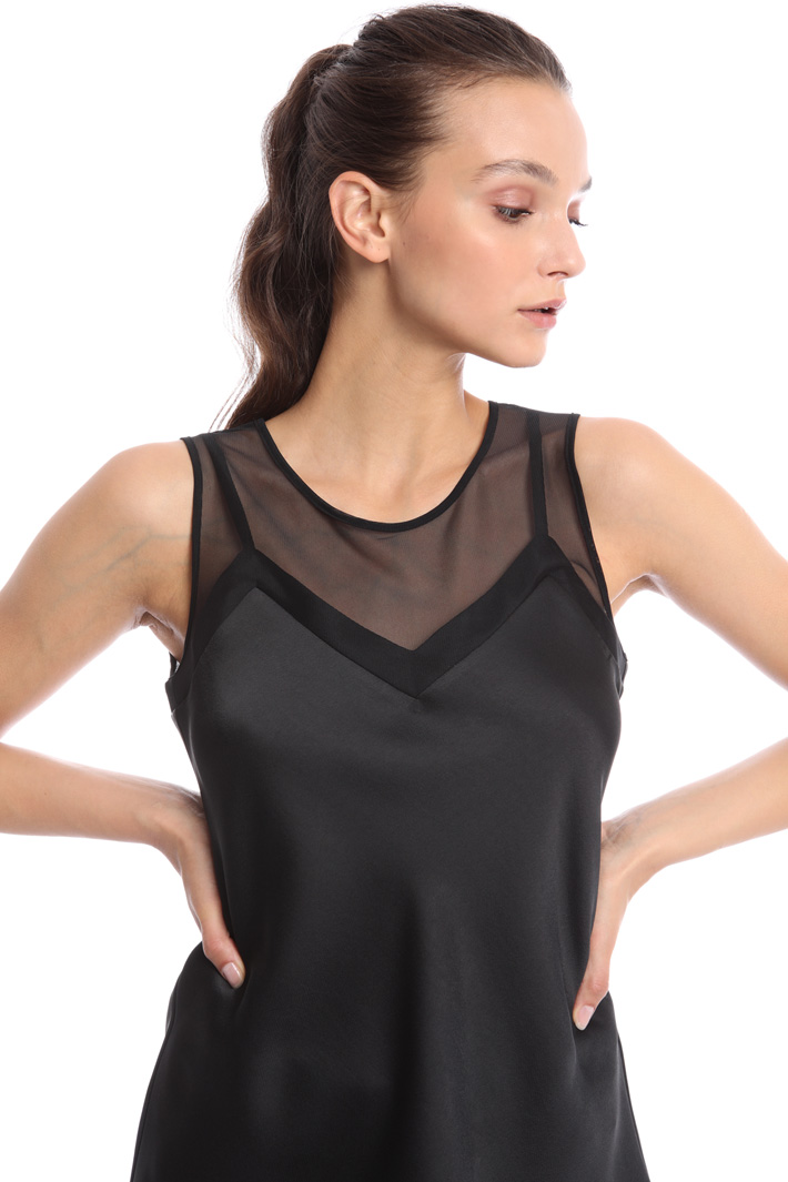 Satin and tulle top Intrend Satin and tulle top Intrend