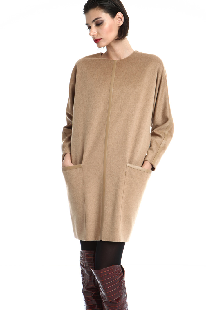 Egg-Shaped camel dress Intrend Egg-Shaped camel dress Intrend
