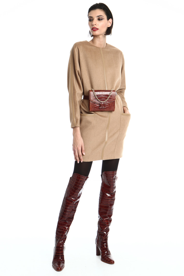 Egg-Shaped camel dress Intrend Egg-Shaped camel dress Intrend