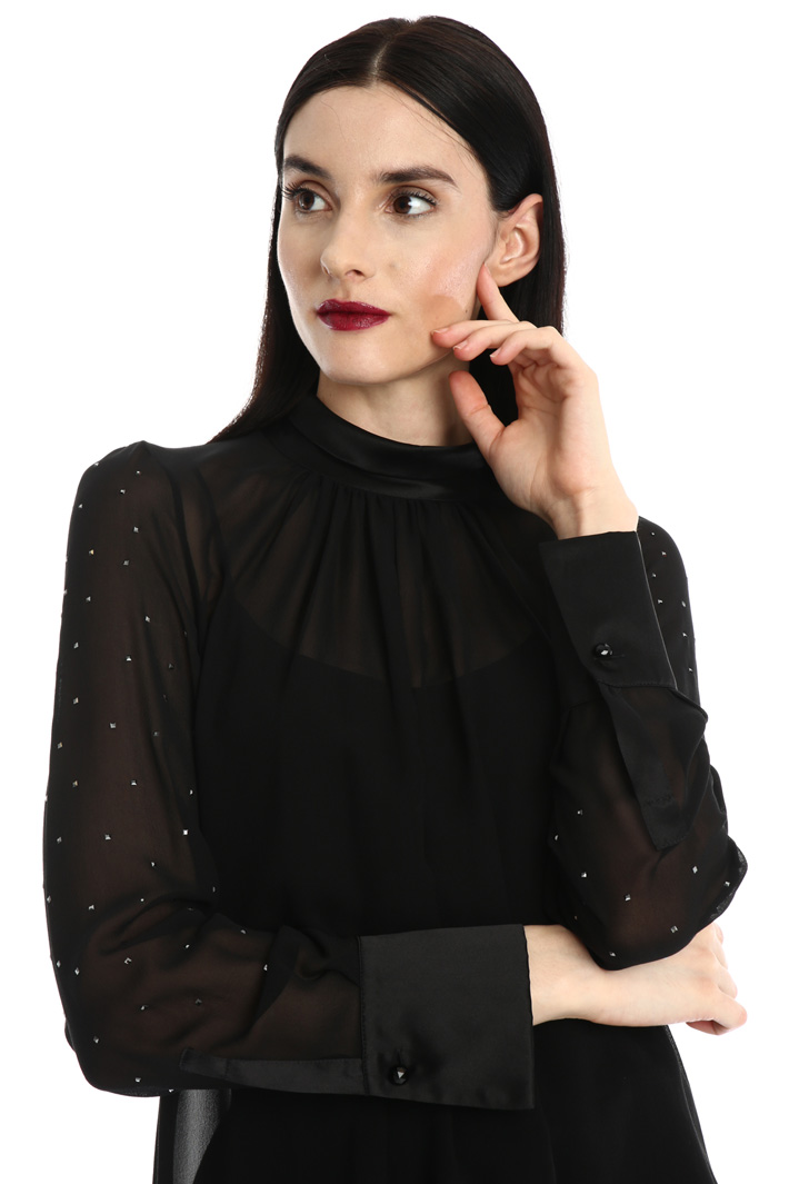 Silk blouse with rhinestones Intrend Silk blouse with rhinestones Intrend