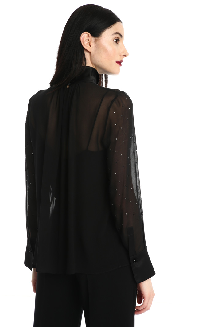 Silk blouse with rhinestones Intrend Silk blouse with rhinestones Intrend
