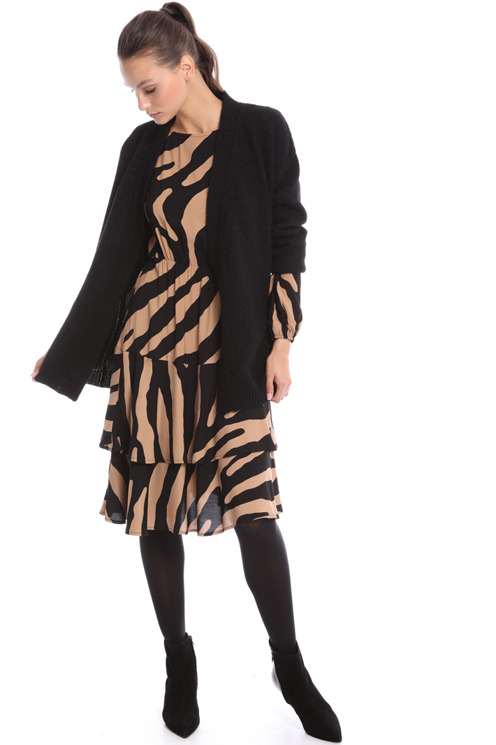 Lamé cardigan with belt Intrend Lamé cardigan with belt Intrend