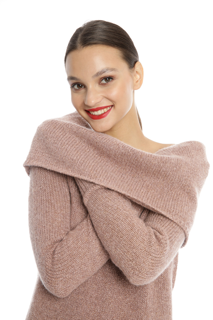 Off shoulder sweater Intrend Off shoulder sweater Intrend
