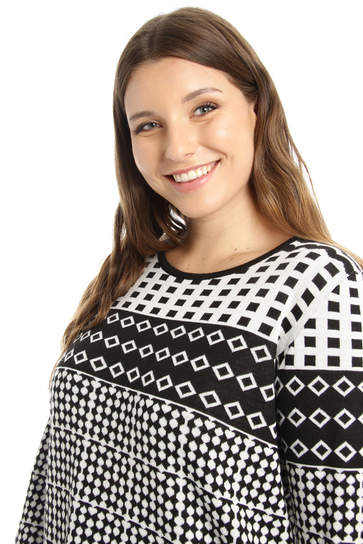 Wool jacquard sweater Intrend Wool jacquard sweater Intrend
