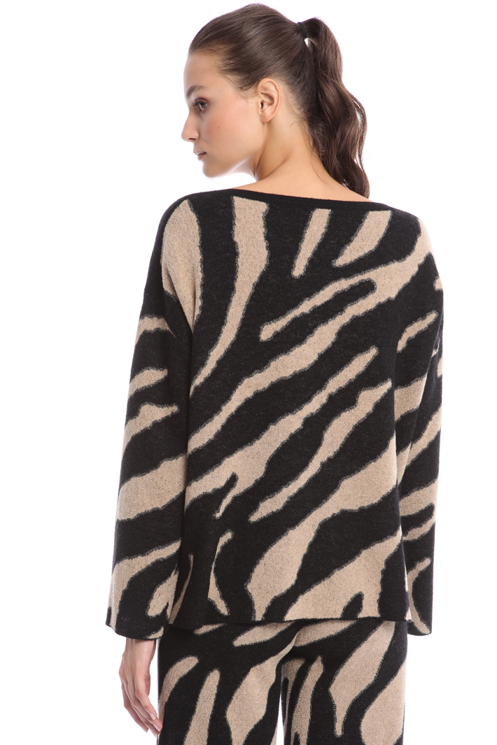 Animal print jacquard sweater Intrend Animal print jacquard sweater Intrend