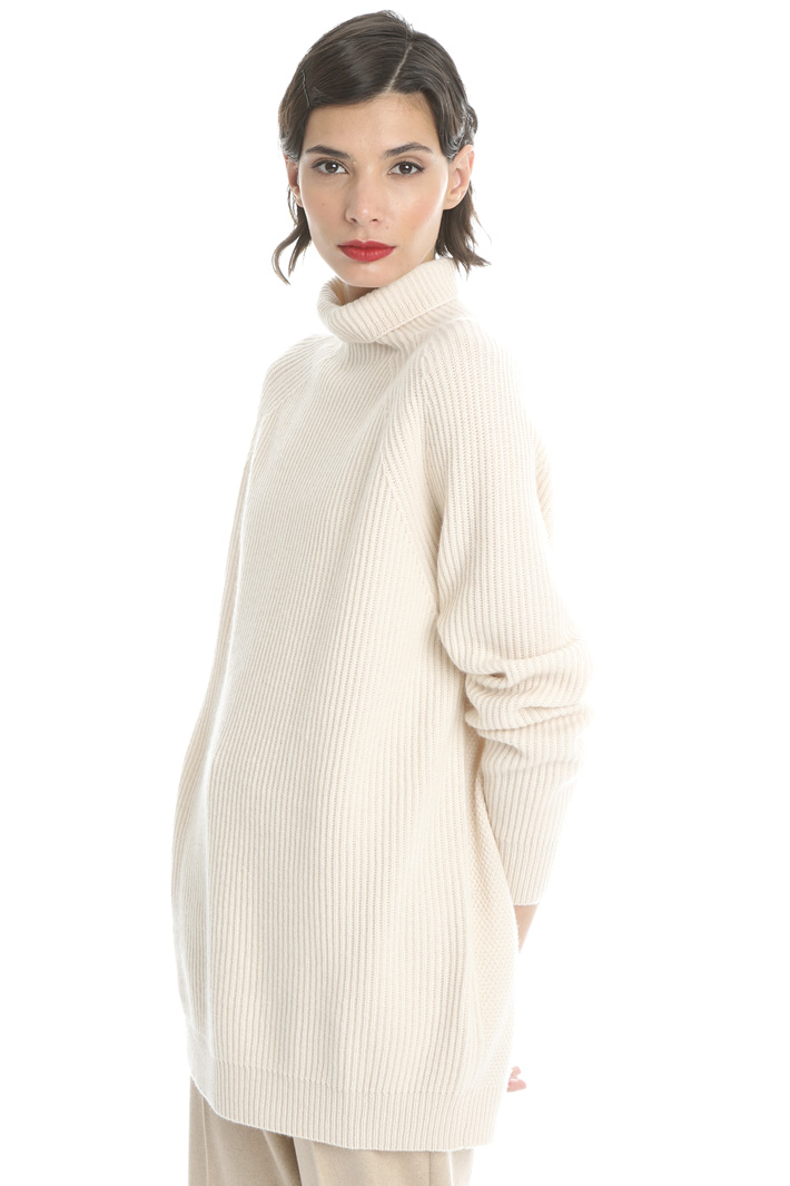 Turtleneck sweater in cashmere Intrend Turtleneck sweater in cashmere Intrend