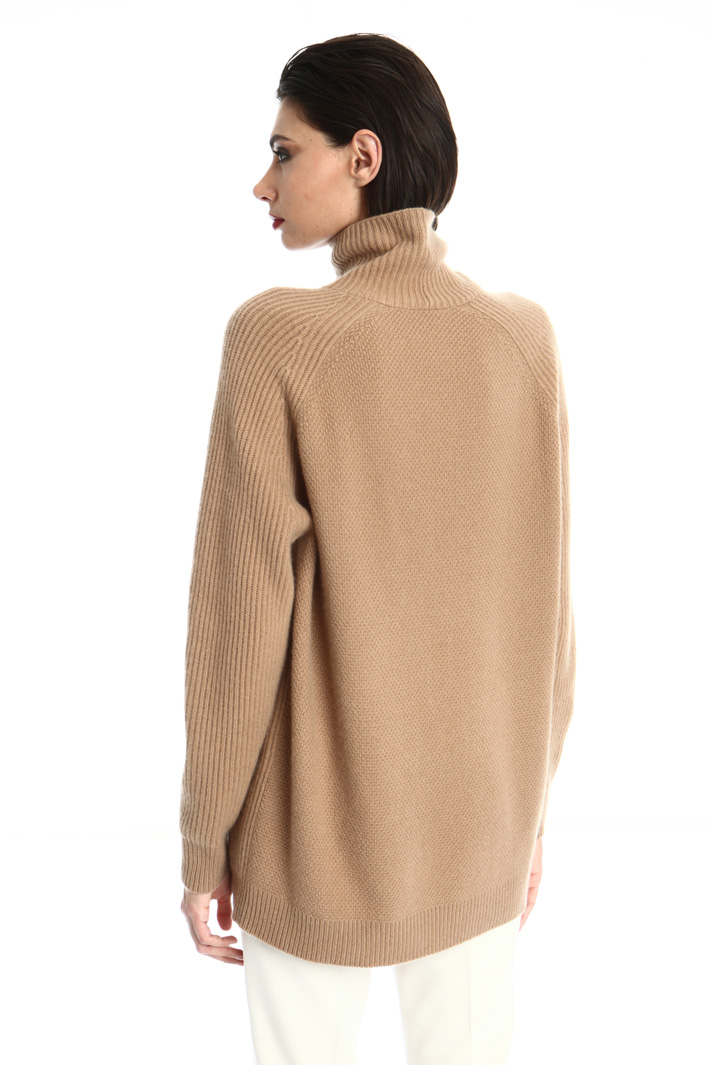 Turtleneck sweater in cashmere Intrend Turtleneck sweater in cashmere Intrend