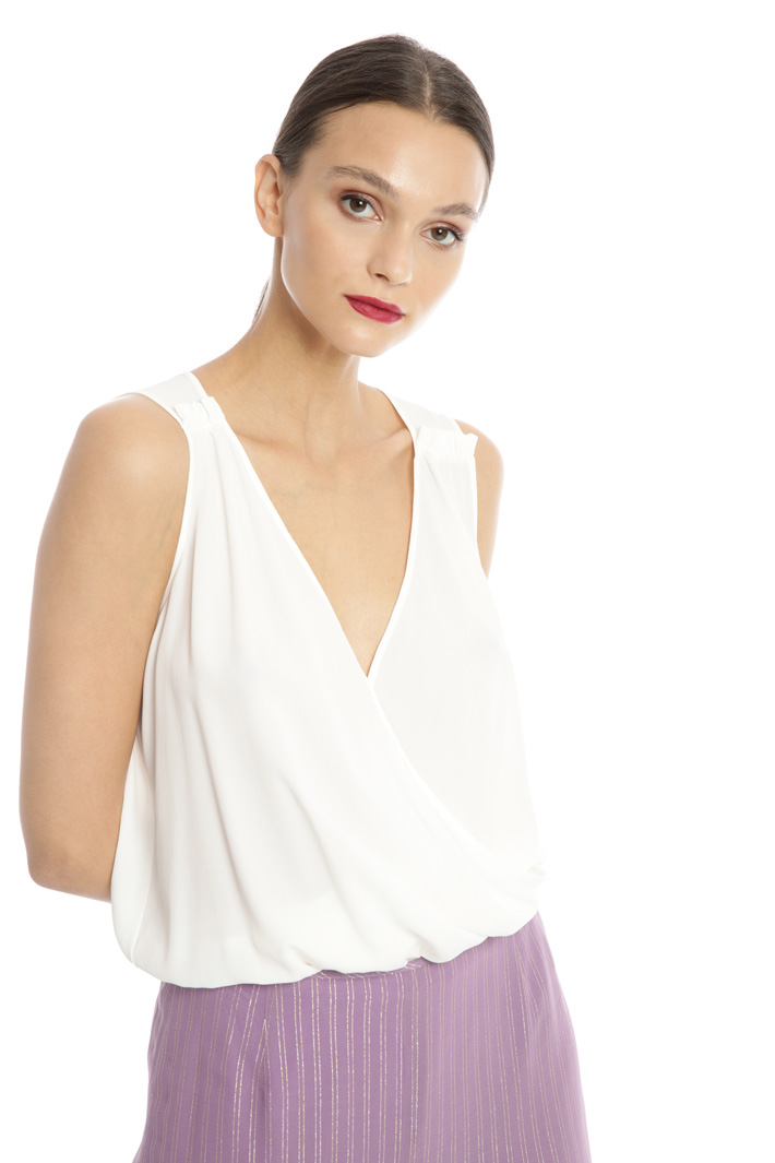 V-crossed bodysuit Intrend V-crossed bodysuit Intrend