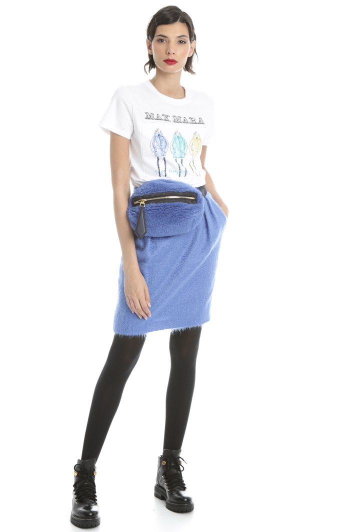 Embroidered T-shirt Intrend Embroidered T-shirt Intrend
