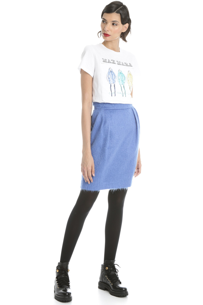 Embroidered T-shirt Intrend Embroidered T-shirt Intrend