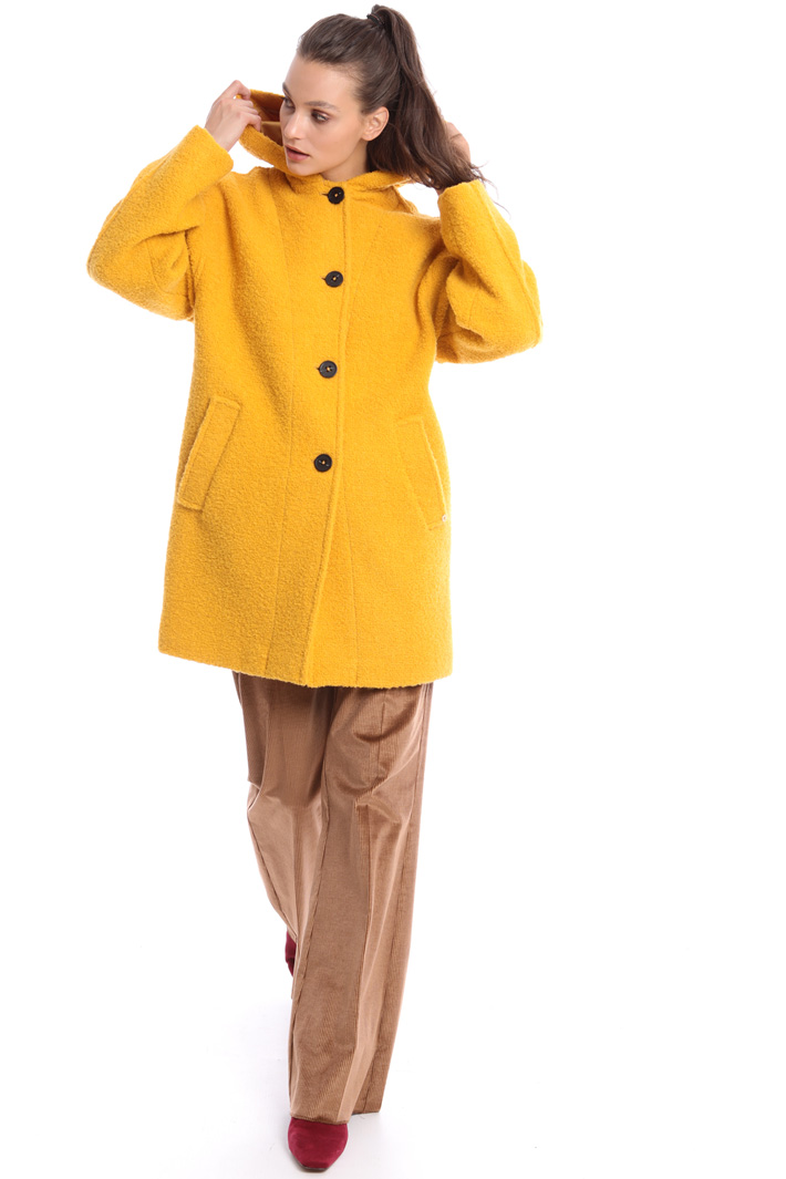 Hooded bouclé coat Intrend Hooded bouclé coat Intrend
