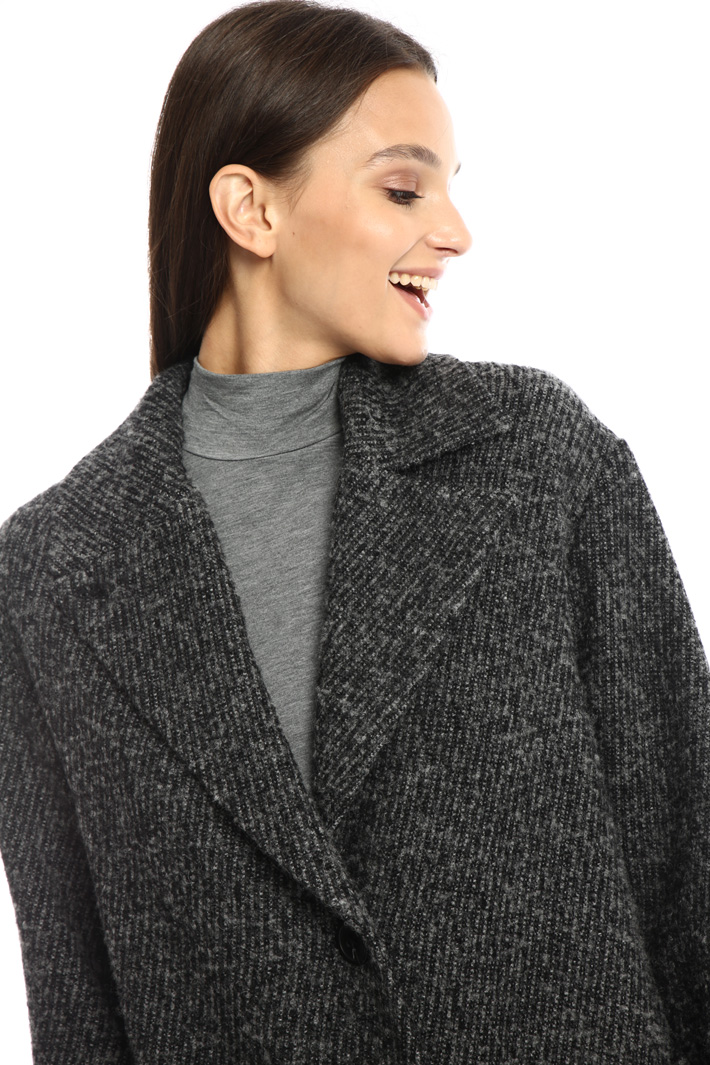 Bouclé coat Intrend Bouclé coat Intrend