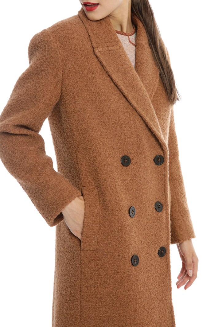 Double-breasted bouclé coat Intrend Double-breasted bouclé coat Intrend