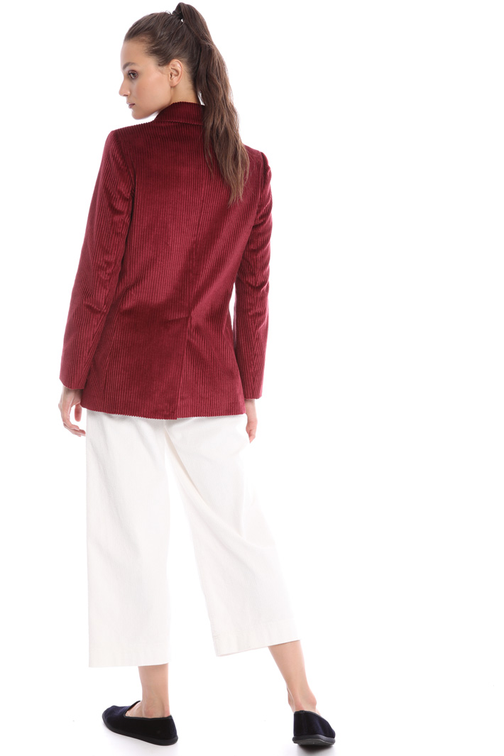 Double-breasted velvet blazer Intrend Double-breasted velvet blazer Intrend