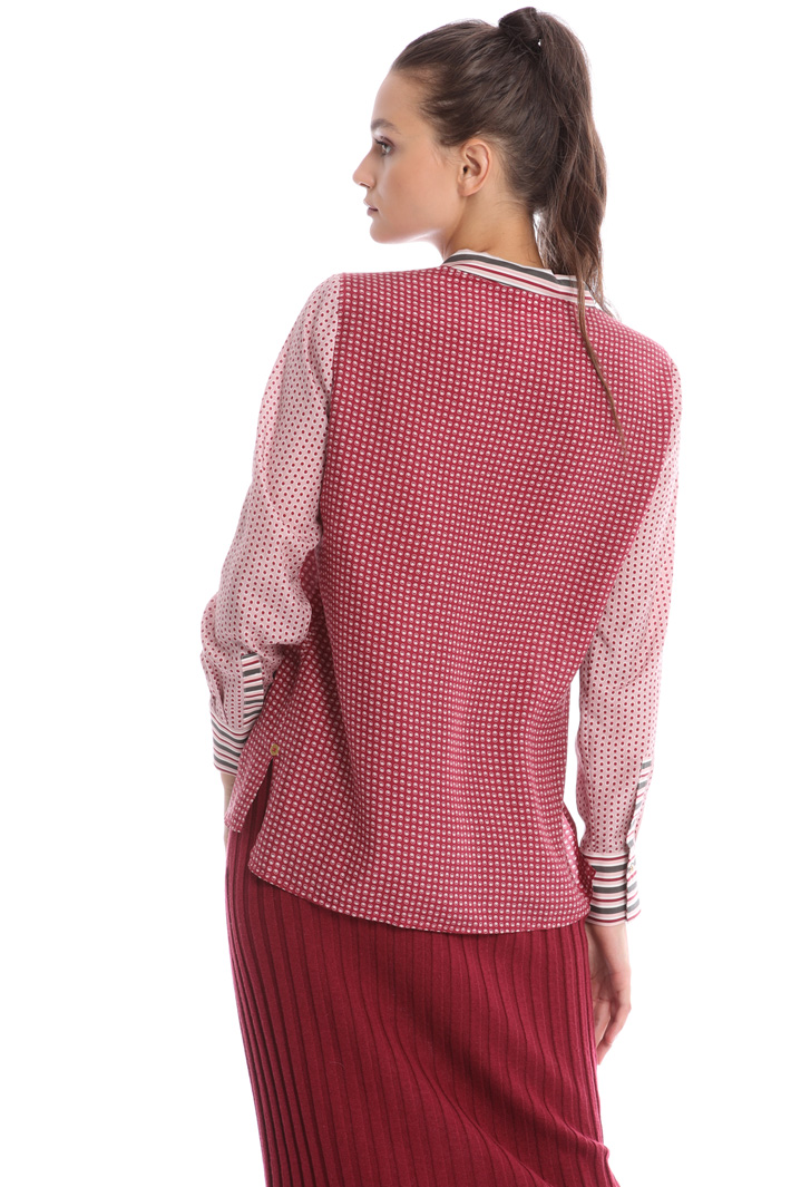 Scarf neck shirt Intrend Scarf neck shirt Intrend