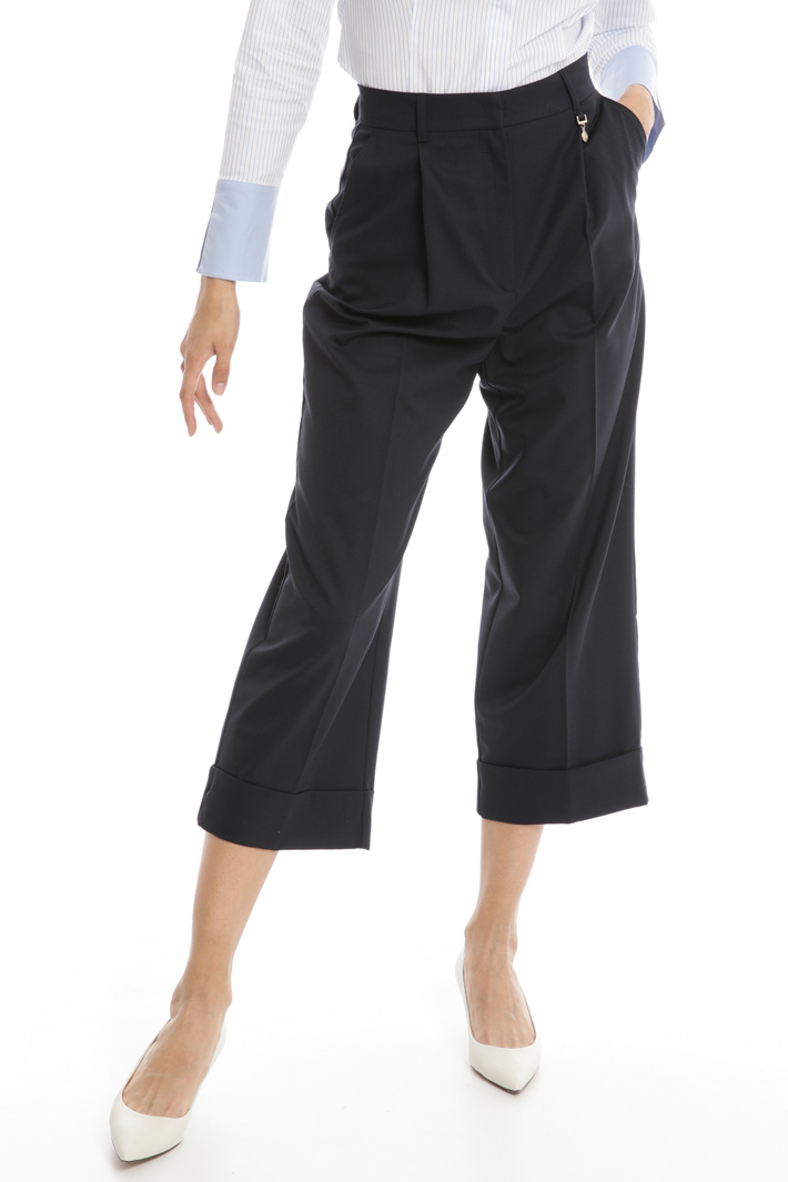 Crop trousers with turn ups Intrend Crop trousers with turn ups Intrend