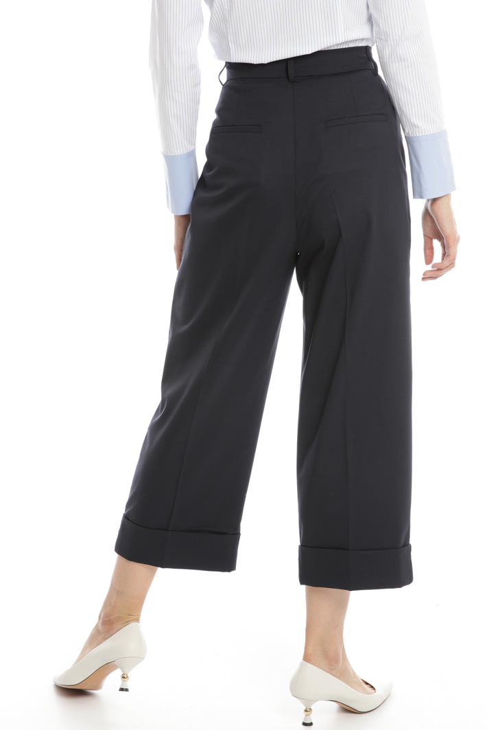 Crop trousers with turn ups Intrend Crop trousers with turn ups Intrend