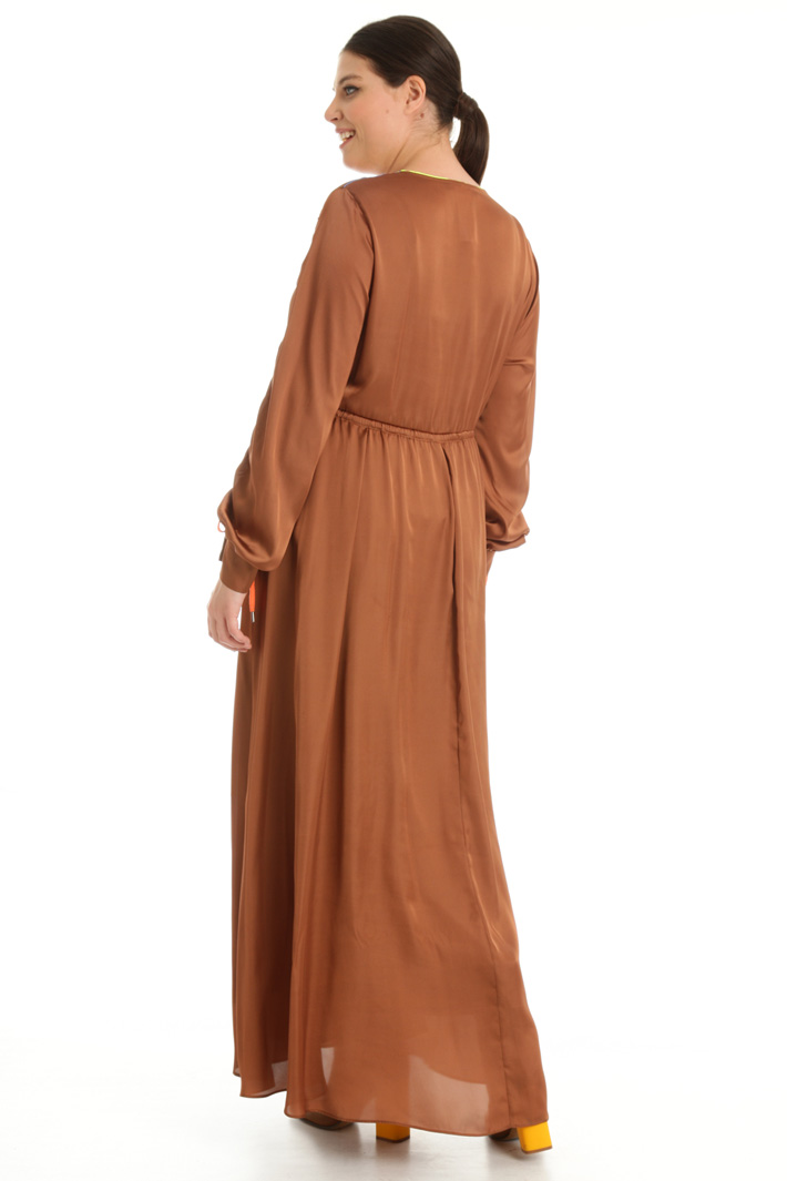 Satin dress with drawstring Intrend Satin dress with drawstring Intrend