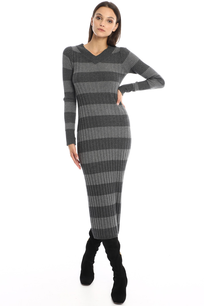 Knit sheath dress Intrend Knit sheath dress Intrend