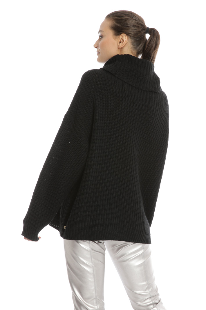 Coocon jumper with maxi-neck Intrend Coocon jumper with maxi-neck Intrend