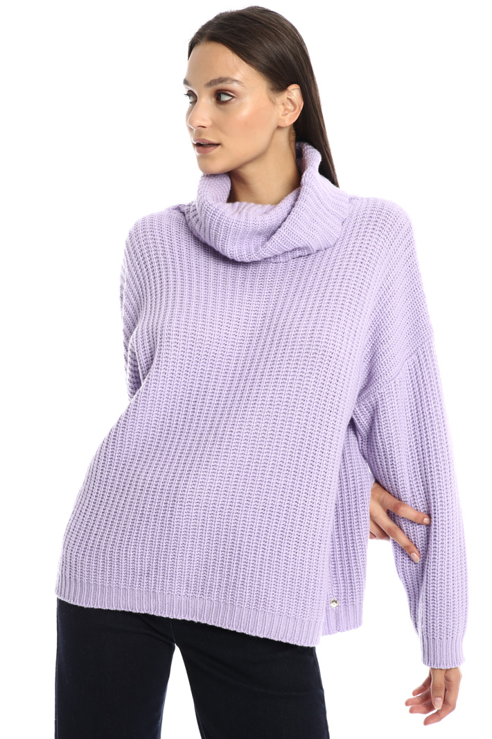 Coocon jumper with maxi-neck Intrend Coocon jumper with maxi-neck Intrend