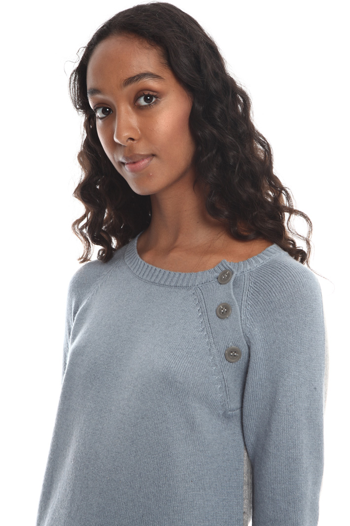 Long sweater with buttons Intrend Long sweater with buttons Intrend