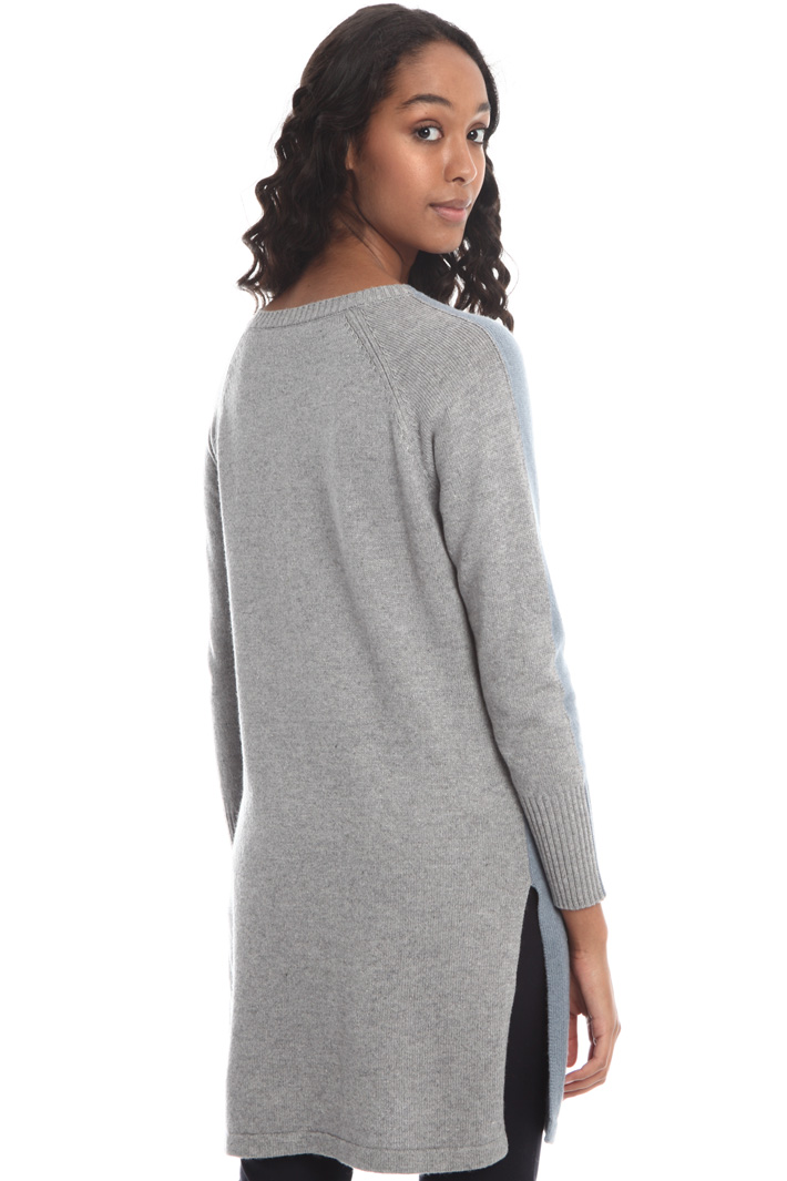 Long sweater with buttons Intrend Long sweater with buttons Intrend