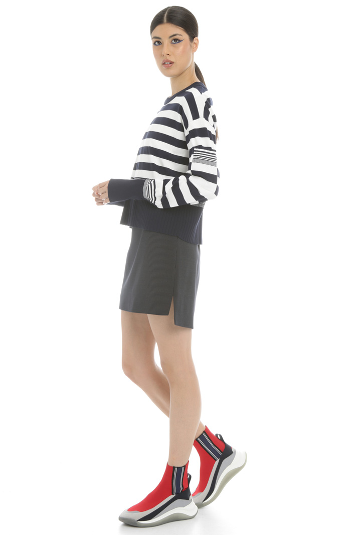 Stretch viscose sweater Intrend Stretch viscose sweater Intrend